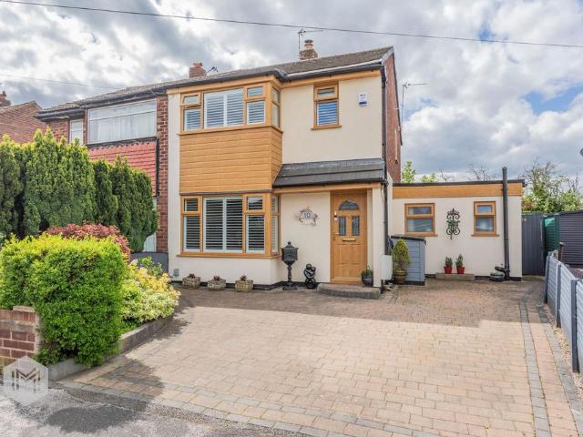 4 bedroom semi detached house for sale