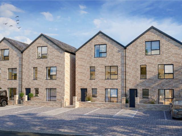 4 bedroom semi detached house for sale