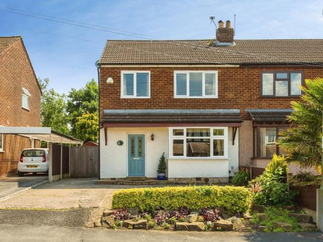 4 bedroom semi detached house for sale