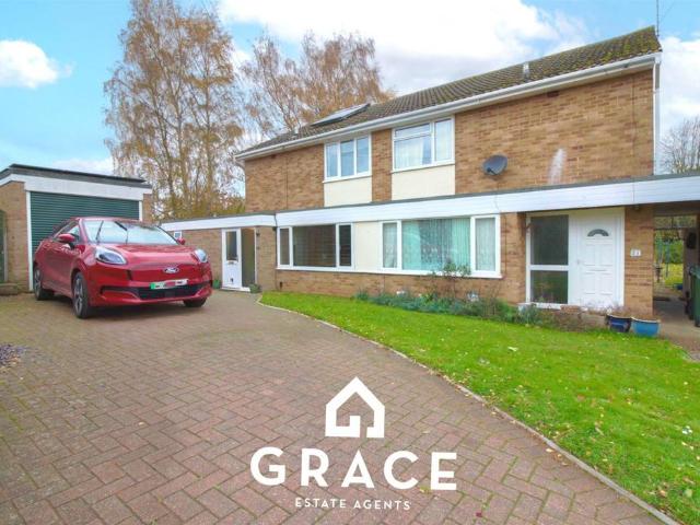 4 bedroom semi detached house for sale