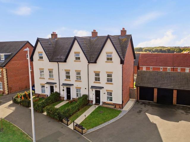 4 bedroom semi detached house for sale