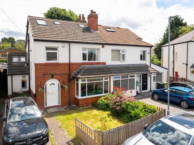 4 bedroom semi detached house for sale
