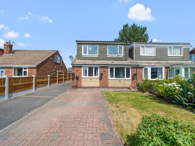 4 bedroom semi detached house for sale