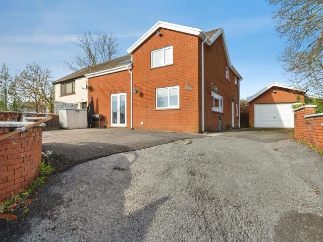 4 bedroom semi detached house for sale