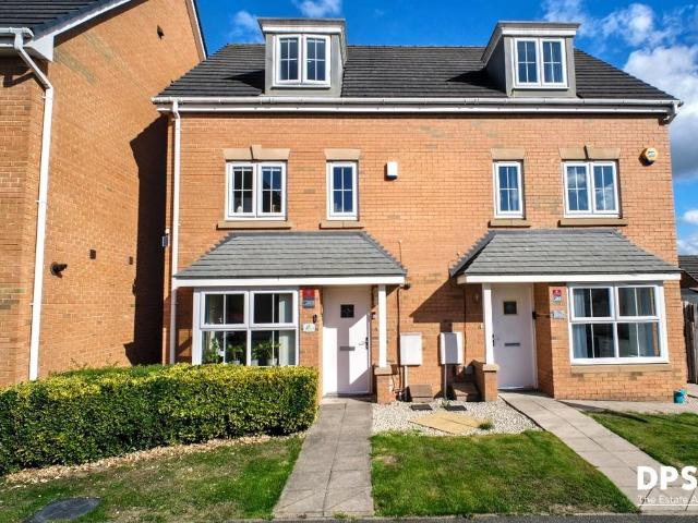 4 bedroom semi detached house for sale