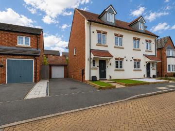 4 bedroom semi detached house for sale