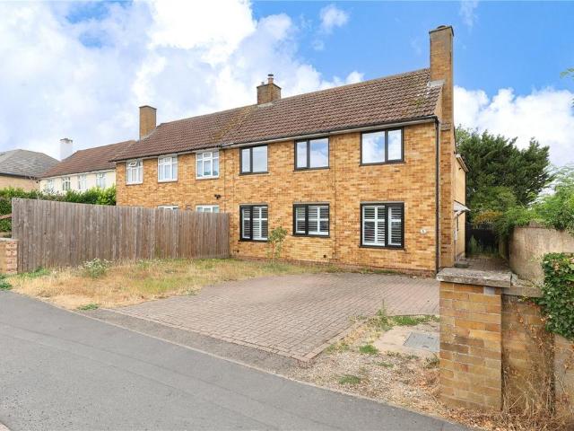 4 bedroom semi detached house for sale