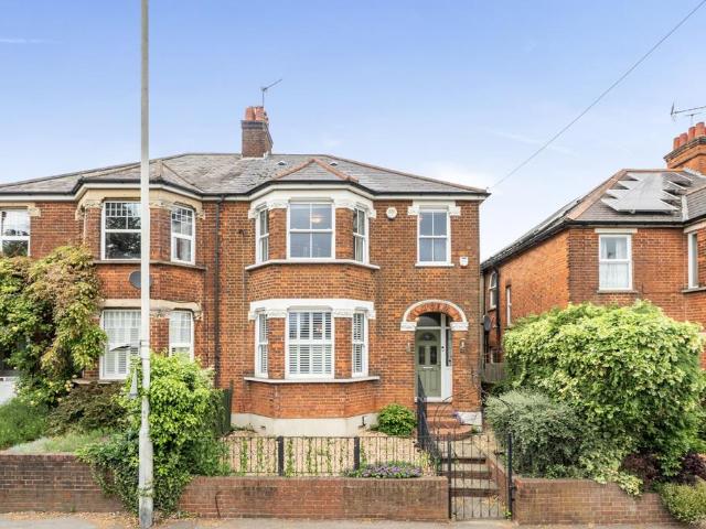4 bedroom semi detached house for sale