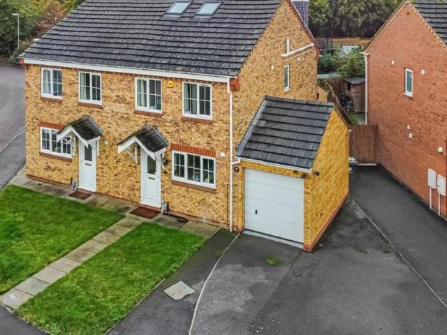4 bedroom semi detached house for sale