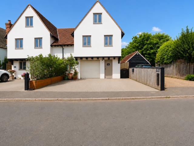 4 bedroom semi detached house for sale