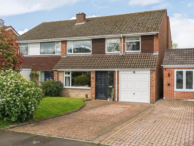 4 bedroom semi detached house for sale