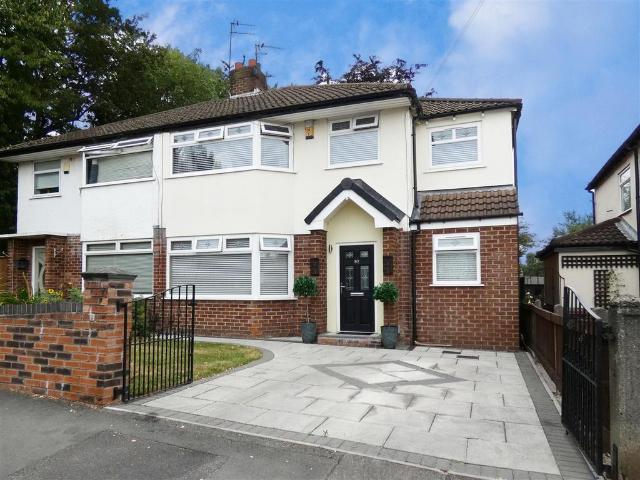 4 bedroom semi detached house for sale