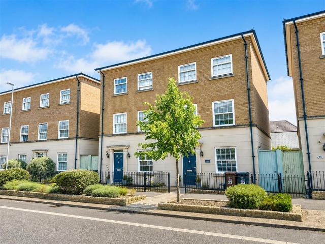 4 bedroom semi detached house for sale