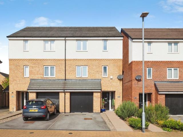 4 bedroom semi detached house for sale