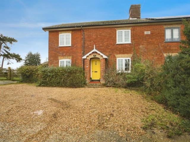 4 bedroom semi detached house for sale