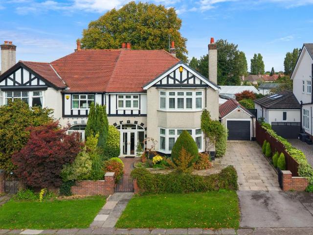 4 bedroom semi detached house for sale