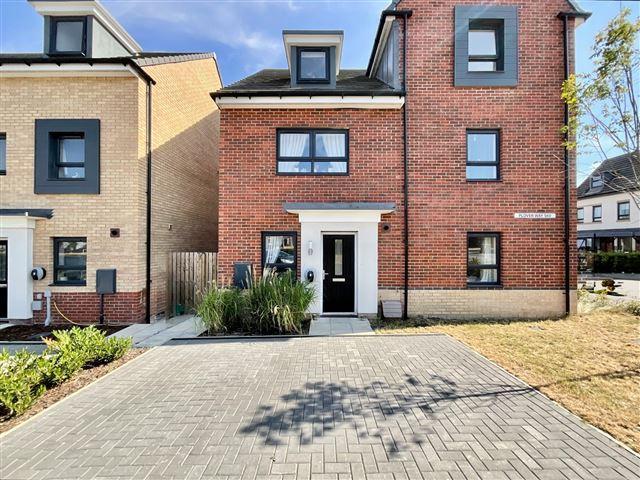 4 bedroom semi detached house for sale