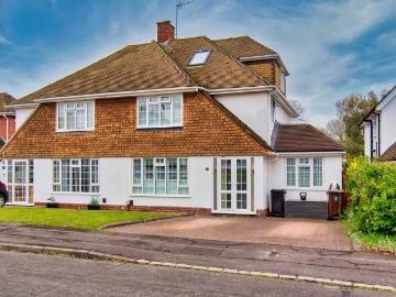 4 bedroom semi detached house for sale