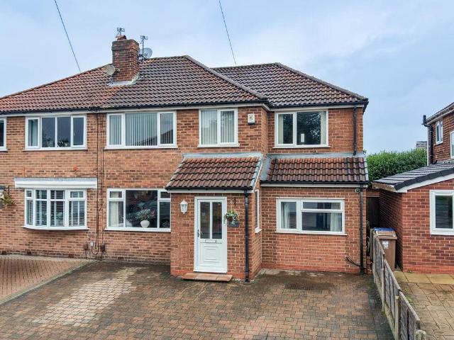 4 bedroom semi detached house for sale