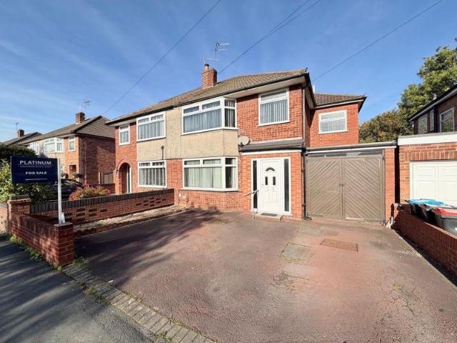 4 bedroom semi detached house for sale