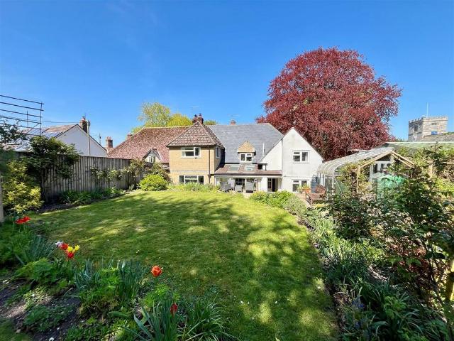 4 bedroom semi detached house for sale