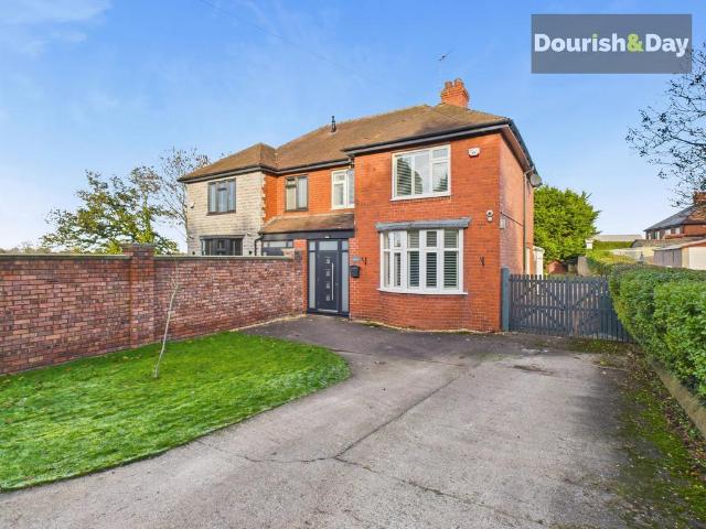 4 bedroom semi detached house for sale