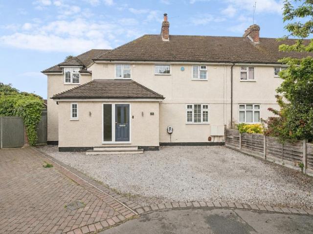 4 bedroom semi detached house for sale
