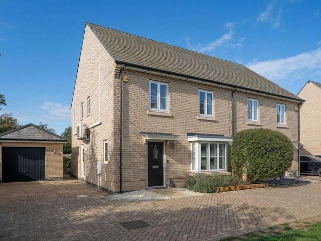 4 bedroom semi detached house for sale