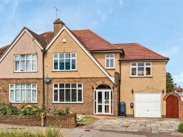 4 bedroom semi detached house for sale