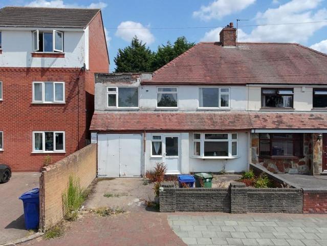 4 bedroom semi detached house for sale