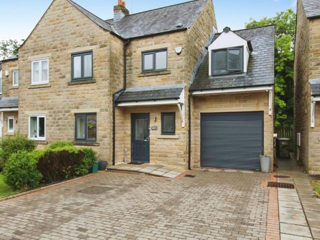 4 bedroom semi detached house for sale