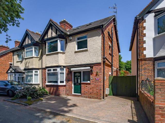 4 bedroom semi detached house for sale
