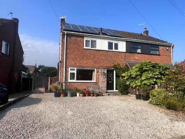4 bedroom semi detached house for sale