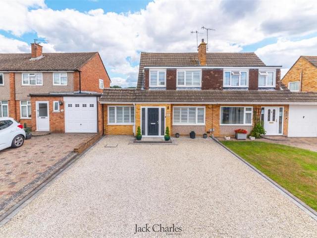 4 bedroom semi detached house for sale