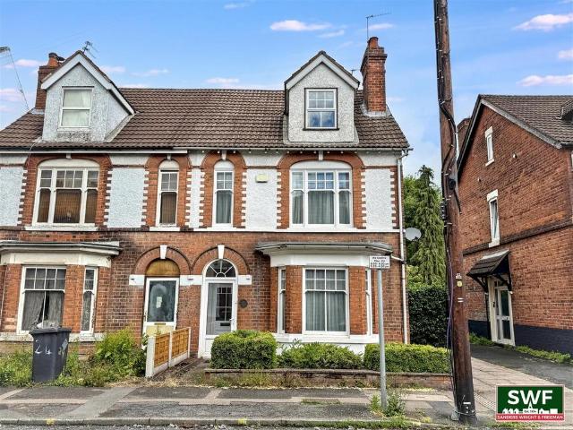 4 bedroom semi detached house for sale