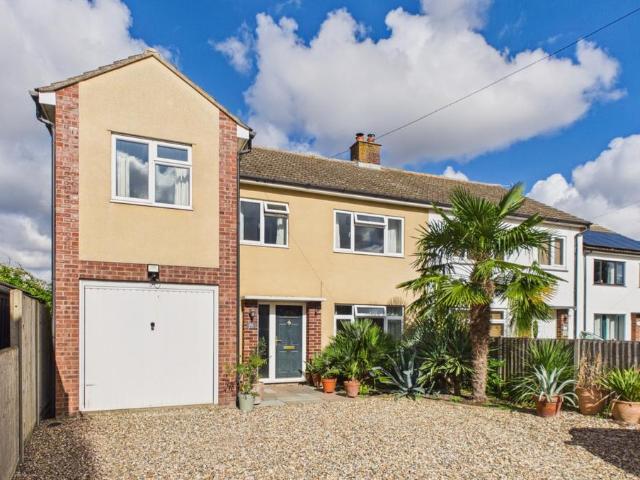 4 bedroom semi detached house for sale