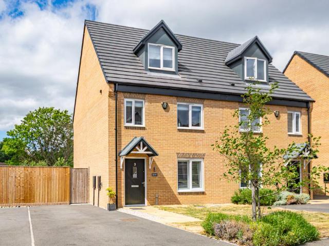 4 bedroom semi detached house for sale