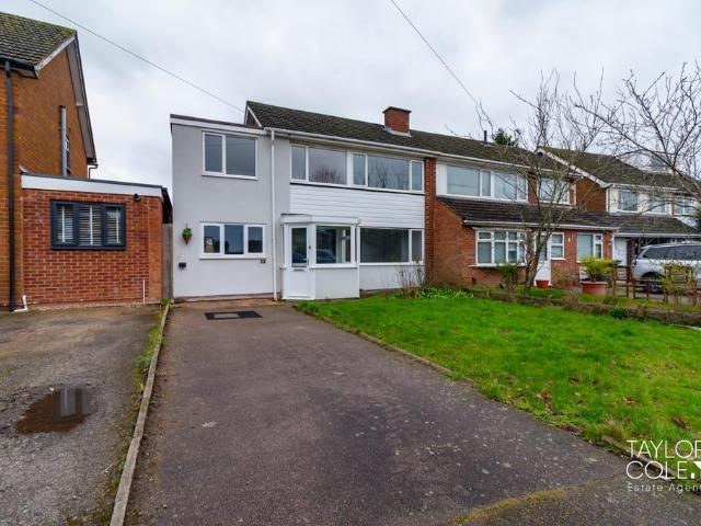 4 bedroom semi detached house for sale