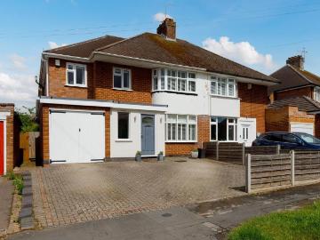 4 bedroom semi detached house for sale