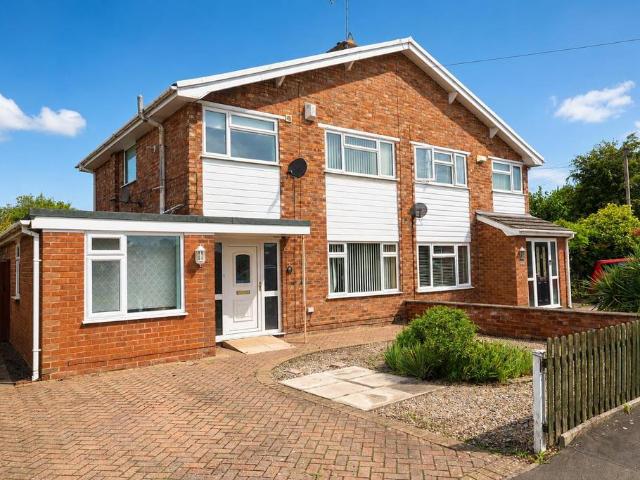 4 bedroom semi detached house for sale