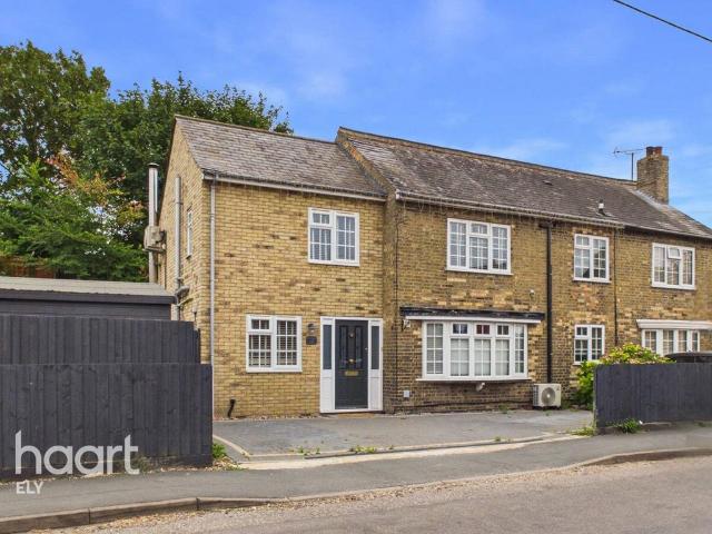 4 bedroom semi detached house for sale