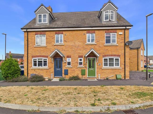 4 bedroom semi detached house for sale