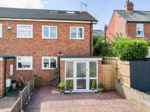 4 bedroom semi detached house for sale