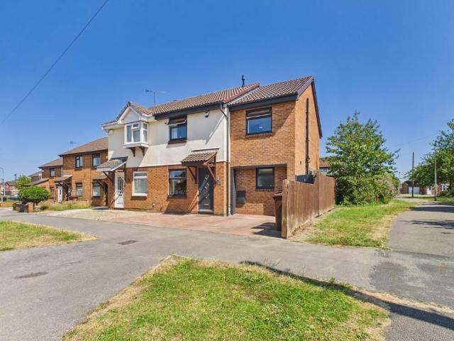4 bedroom semi detached house for sale