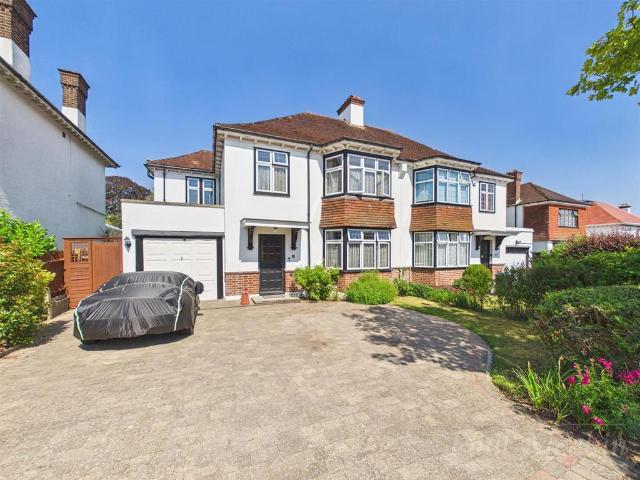 4 bedroom semi detached house for sale