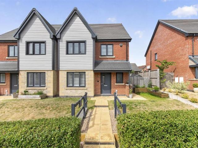 4 bedroom semi detached house for sale