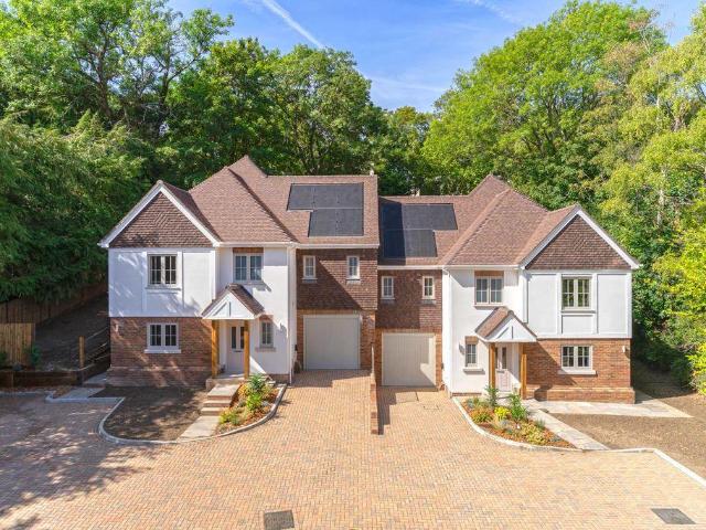 4 bedroom semi detached house for sale