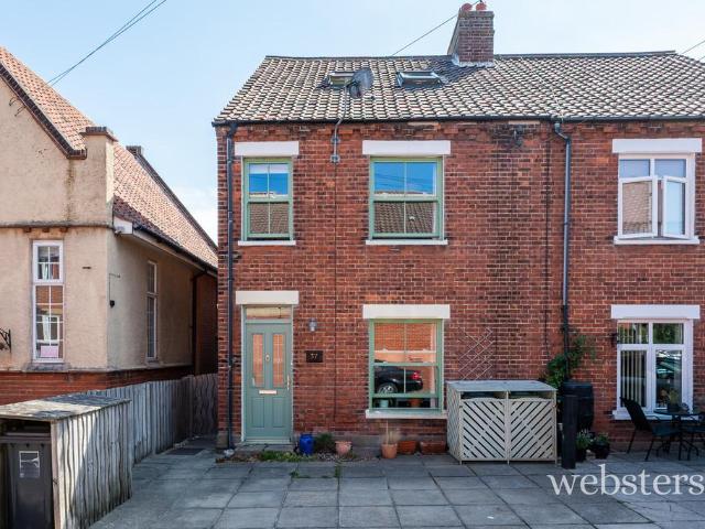 4 bedroom semi detached house for sale