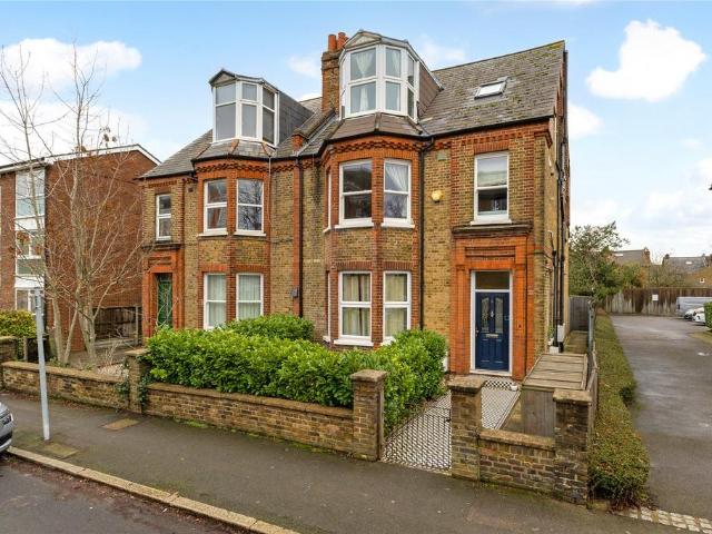 4 bedroom semi detached house for sale