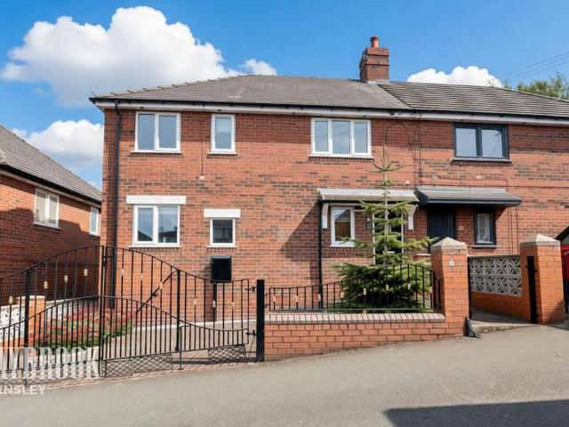 4 bedroom semi detached house for sale